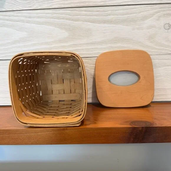 Vintage Longaberger Tissue Basket 4x5 Wood Lid Woven Holder - Picture 2 of 3